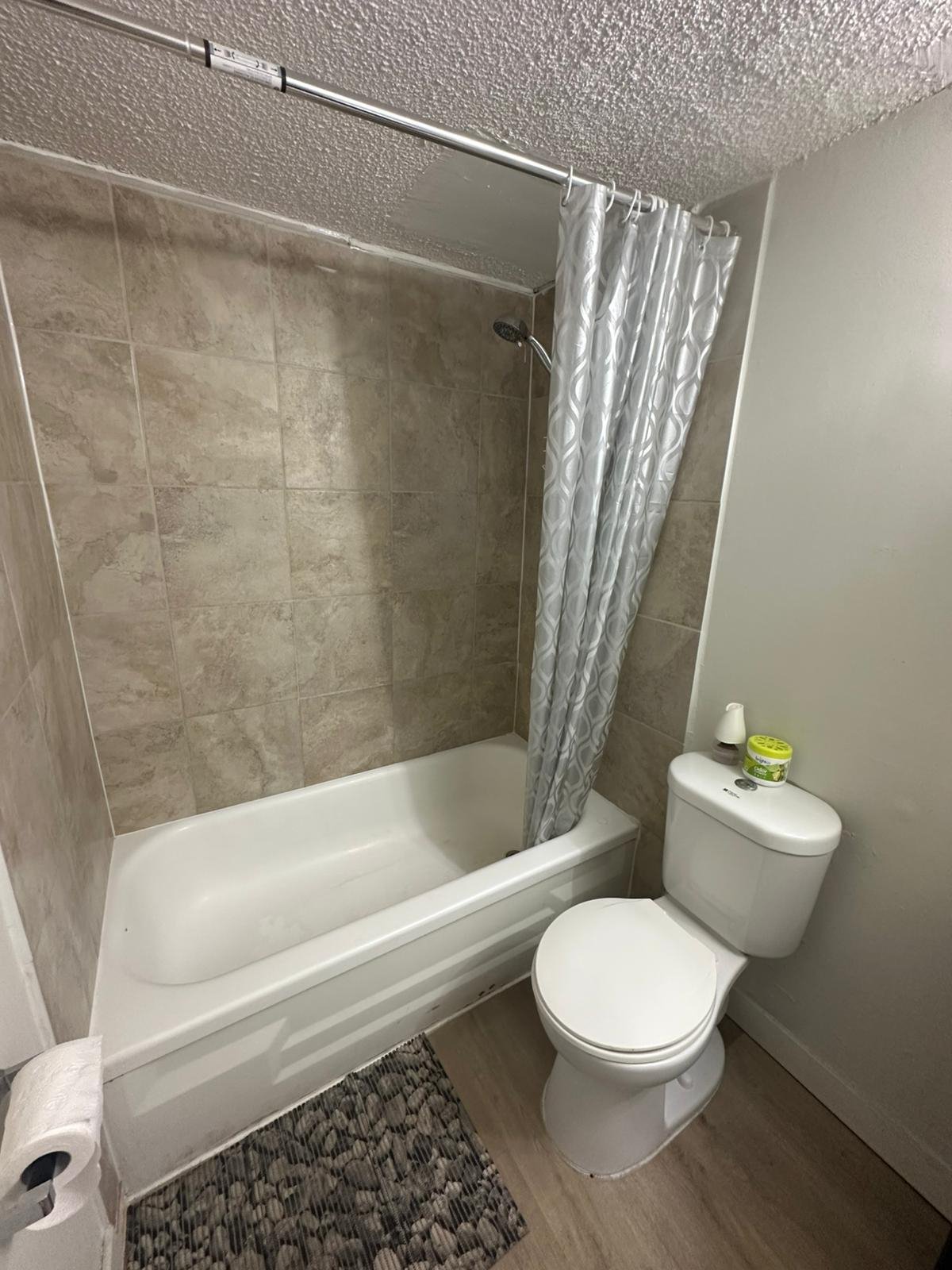 Room in Apartment for Rent - 1212 13 Avenue SW, Calgary, AB 5